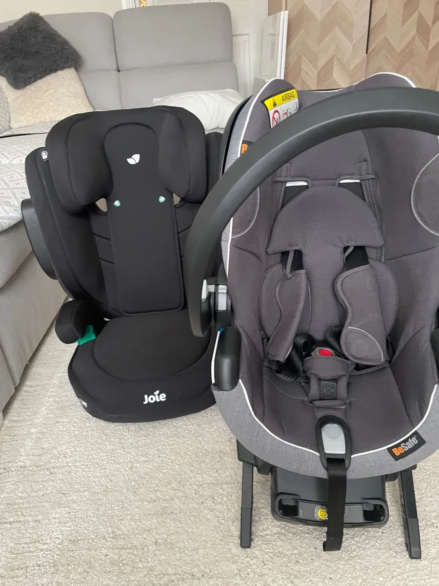 Baby car seat+ bigger seat free - Image 1