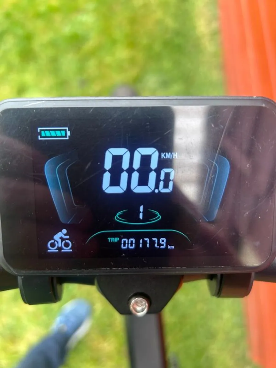 Folding E Bike high spec dual drive - Image 3