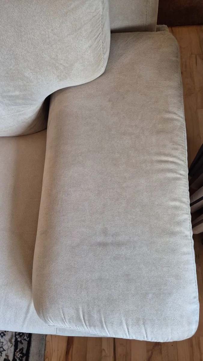 Free Couch - Image 4