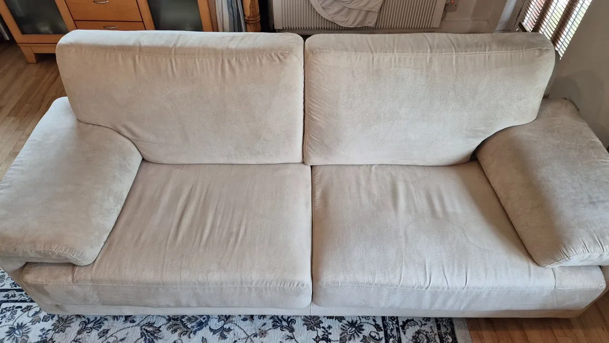 Free Couch - Image 1