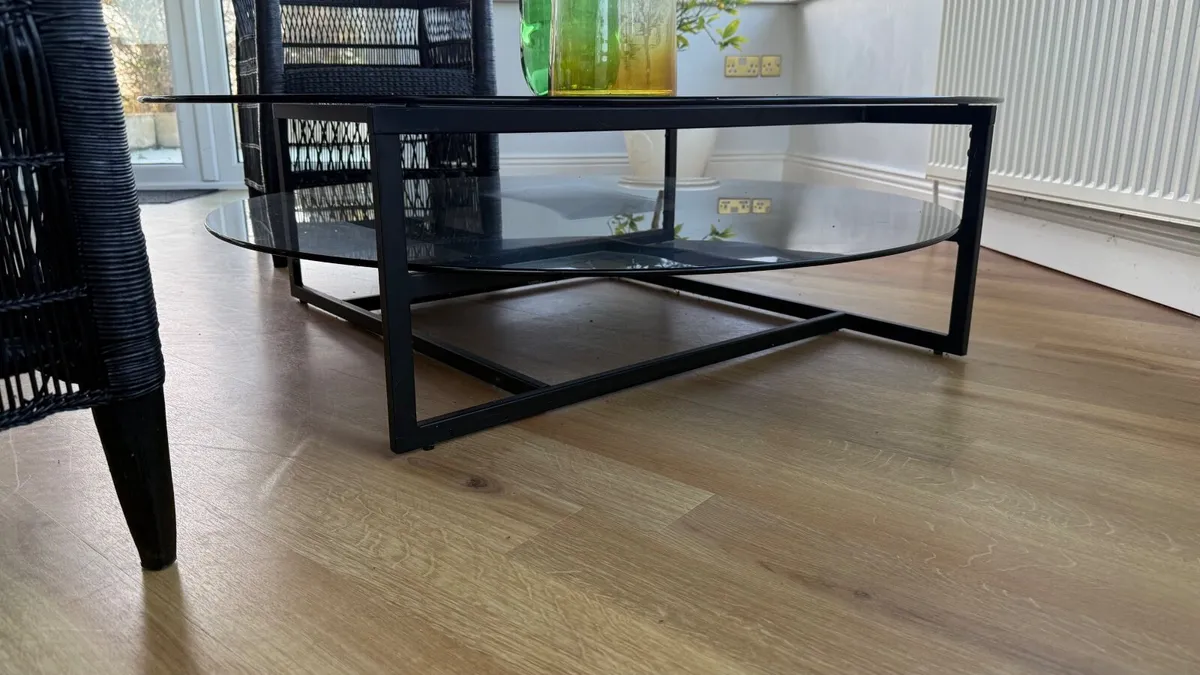 Glass Round Coffee Table 120cm - Image 3