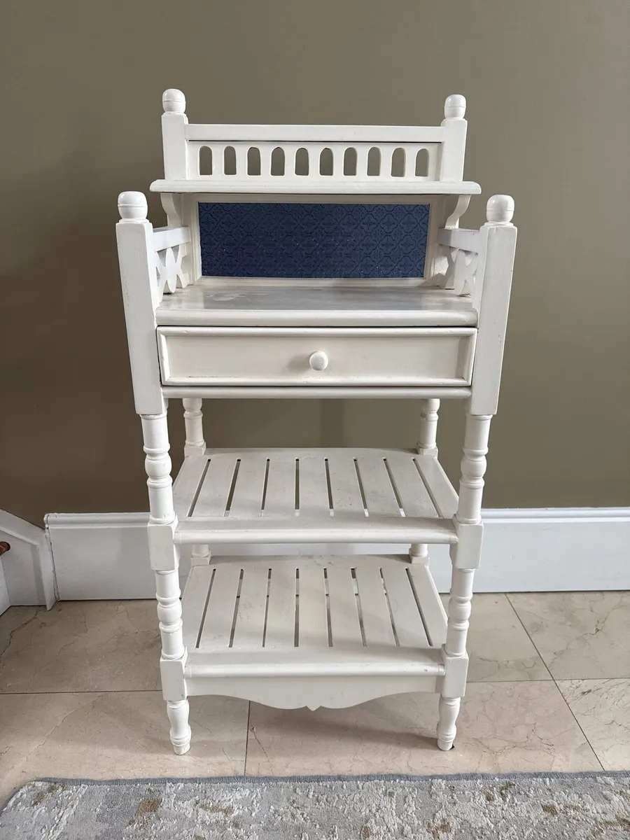 Bathroom cabinet - Image 1