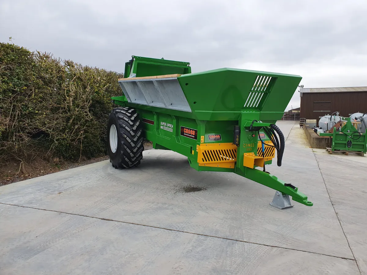 Cross 900 Muck Spreader - Image 2