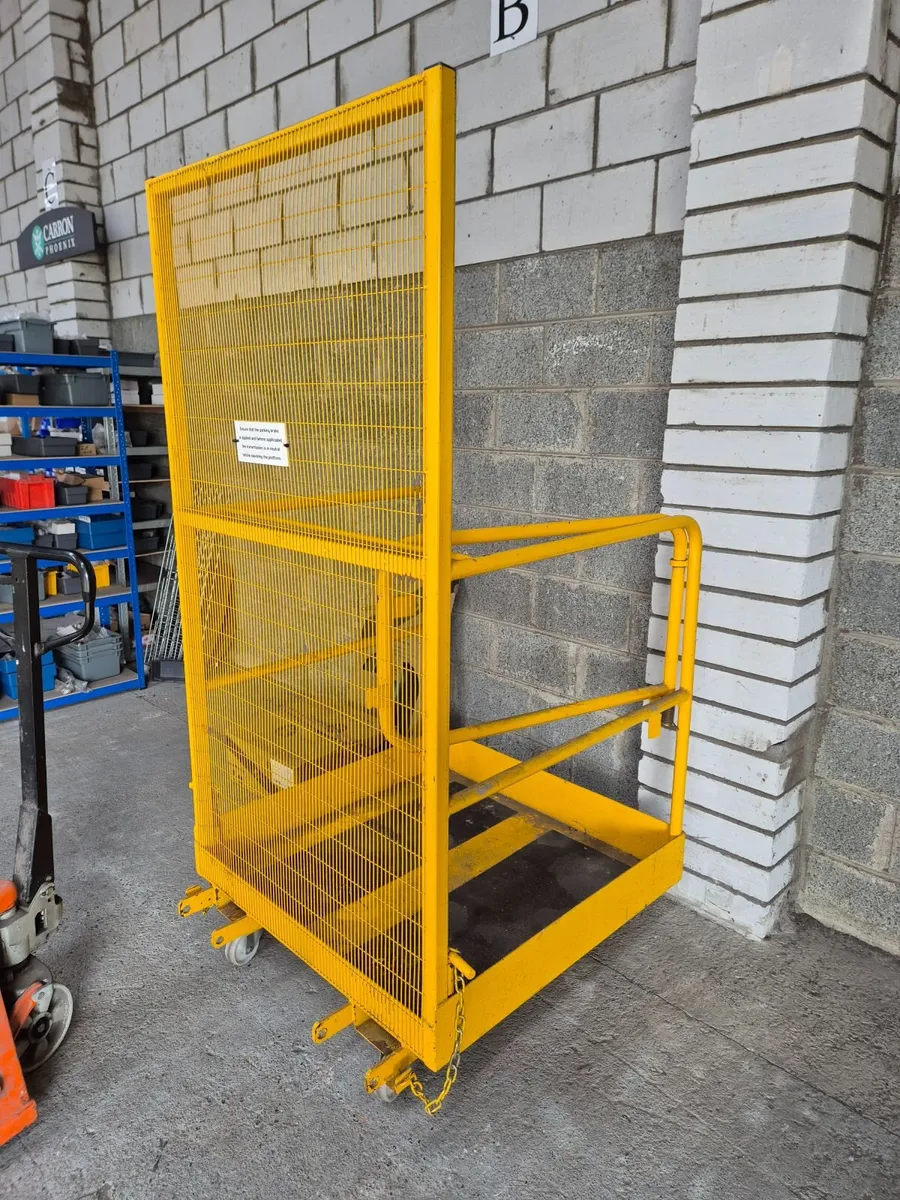Forklift cage - Image 1