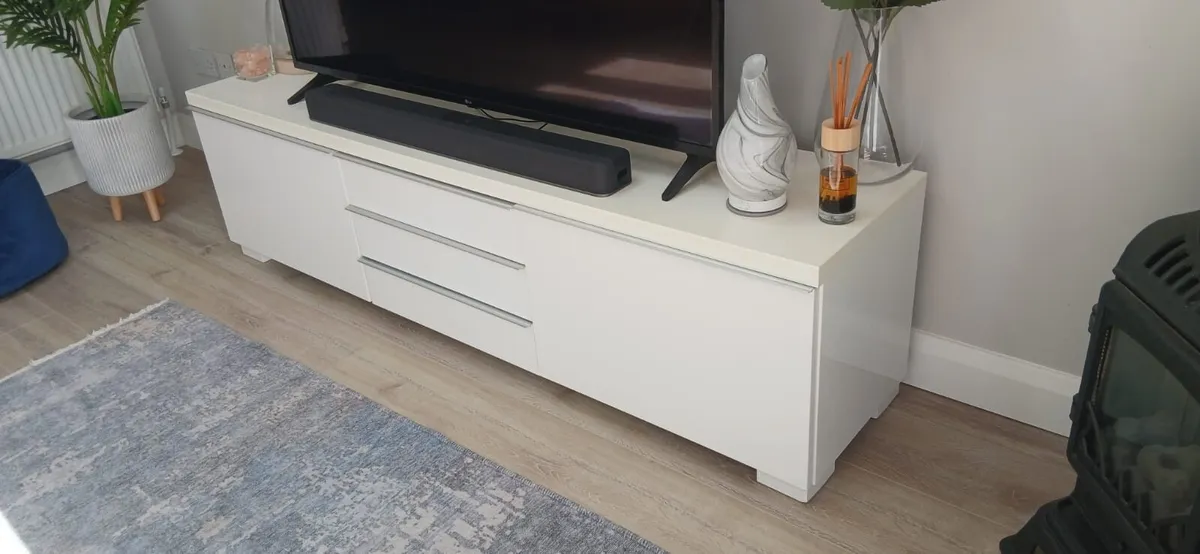 TV unit - Image 3
