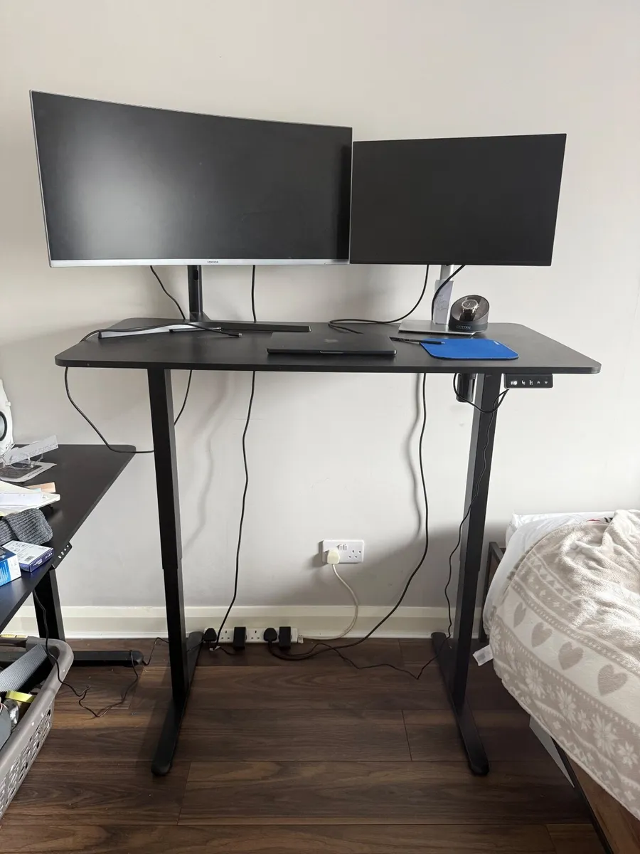 Standing desk - Image 2