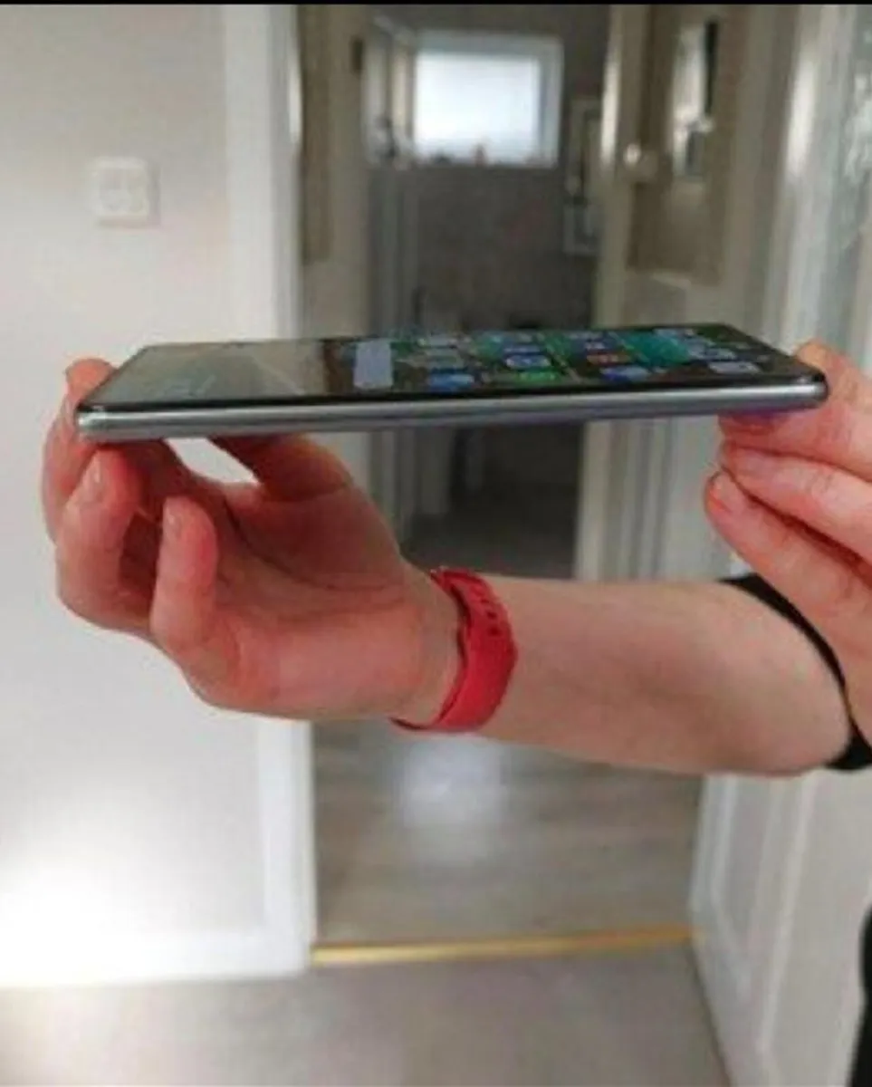 Beautiful High End Xiaomi 11T Pro Smartphone - Image 3