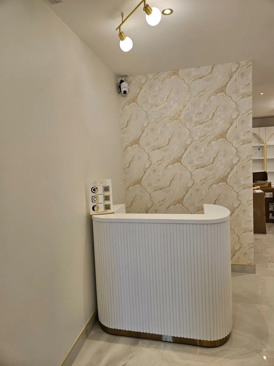 Hair and beauty Salon to rent - Image 1