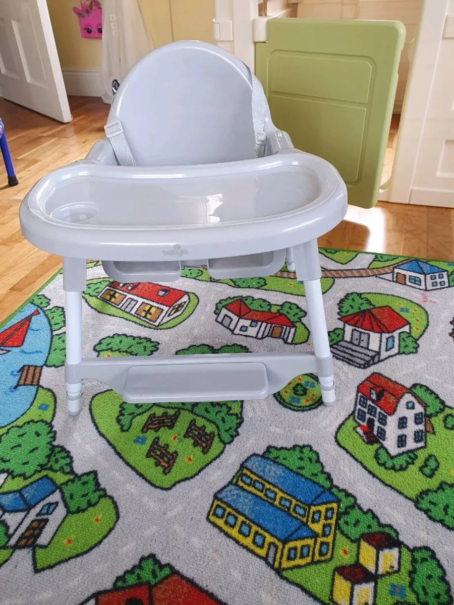 Babylo Convertible High Chair - Image 4