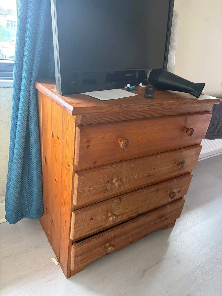 Solid chest of drawers - Image 2