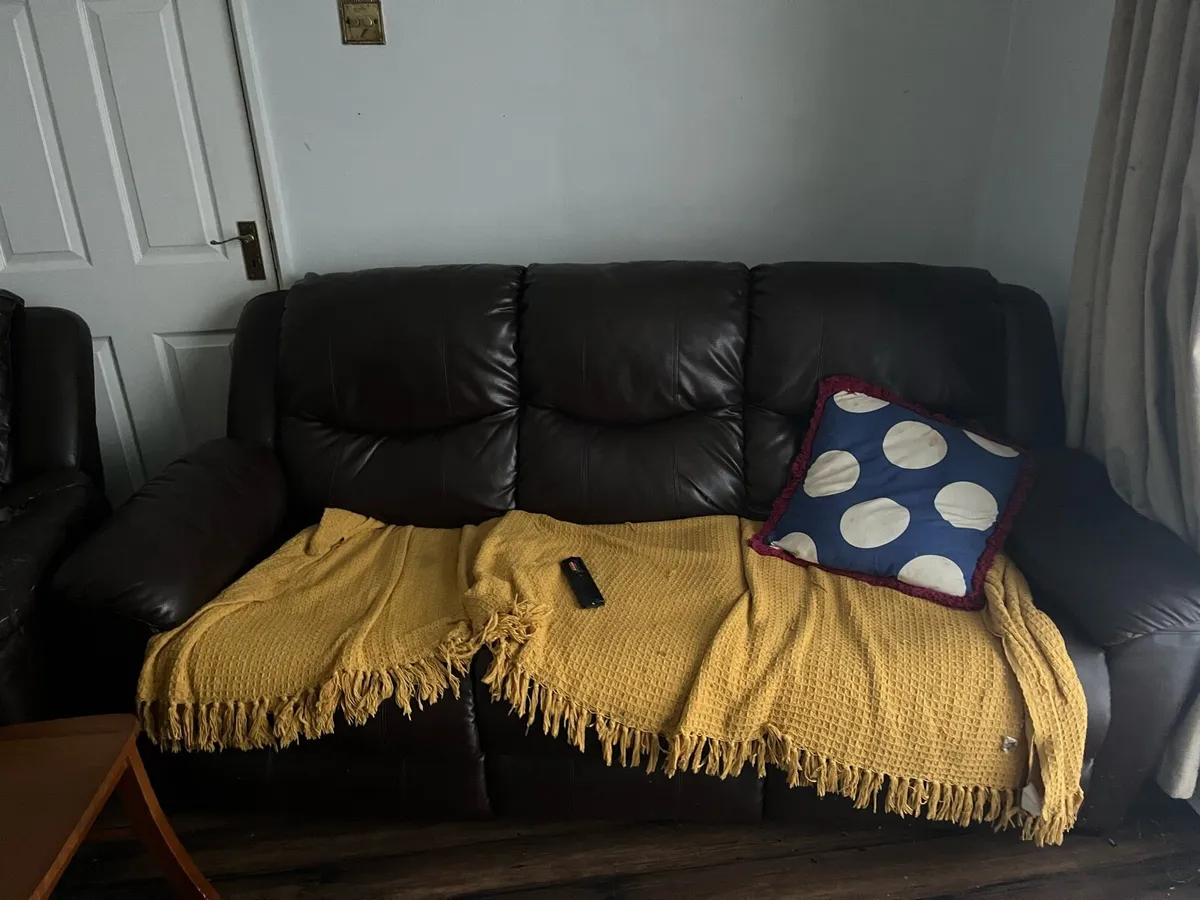 Collection of Furniture - Image 4