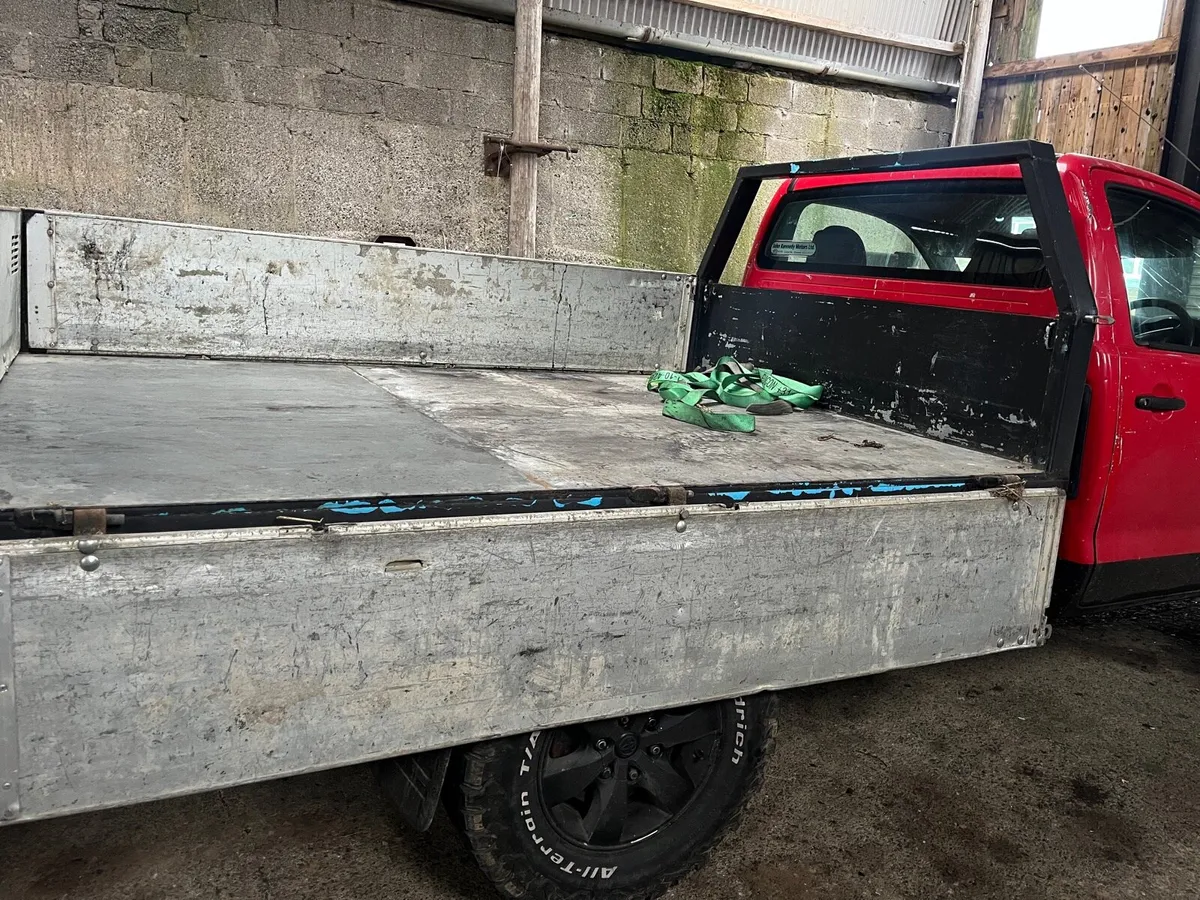 Toyota hilux - Image 3