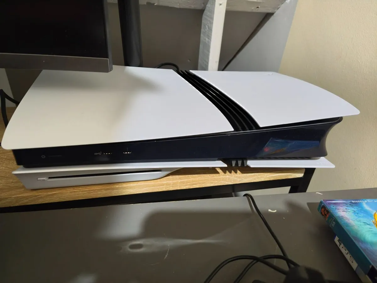 Playstation 5 Pro 2T + Disc Drive + Game - Image 2
