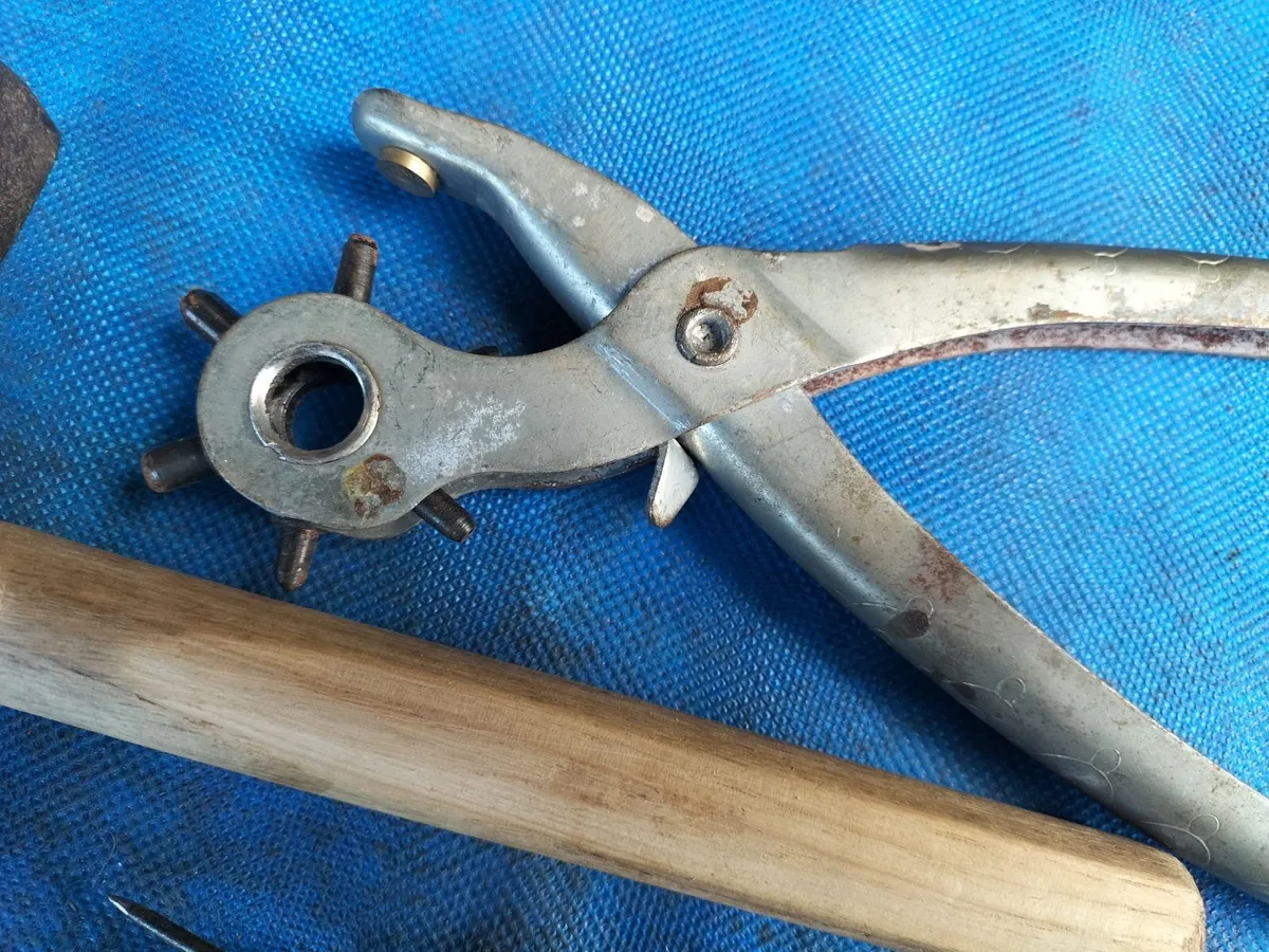 Cobblers Hammer And Tools - Image 4