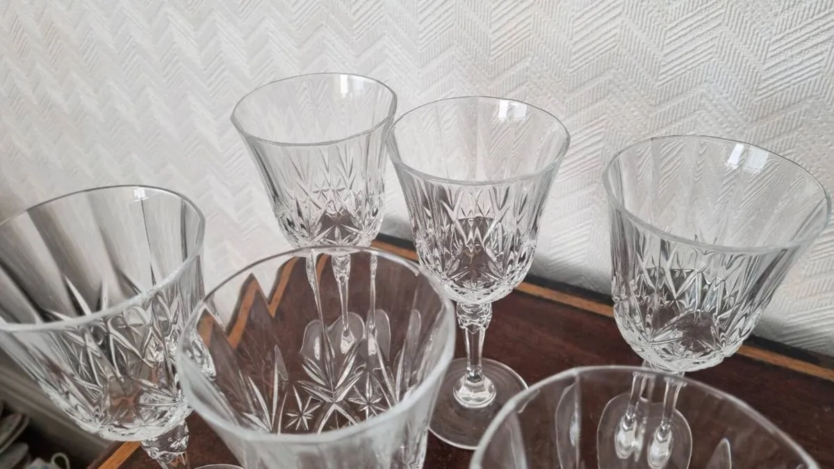 Vintage Crystal Wine Glass Set - Image 3