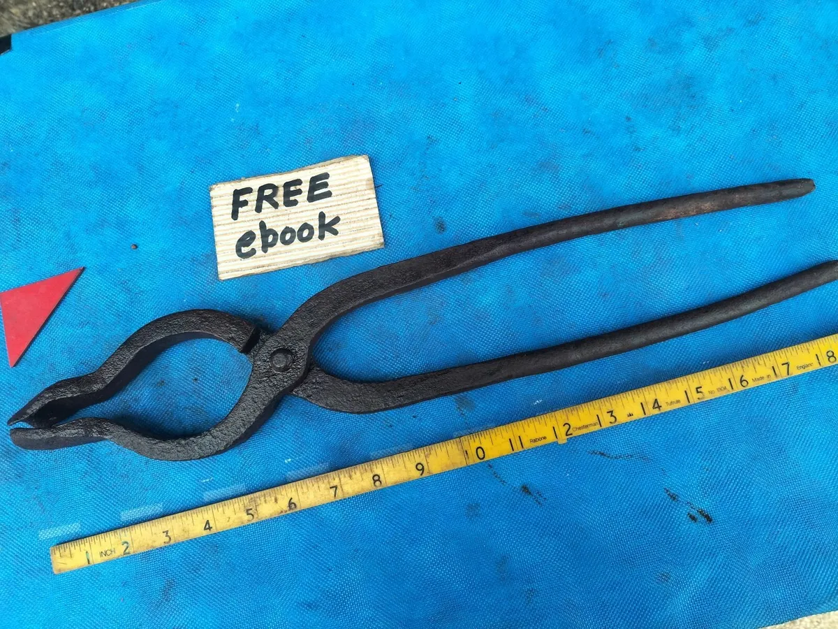 Blacksmiths Bolt Tongs - Image 1