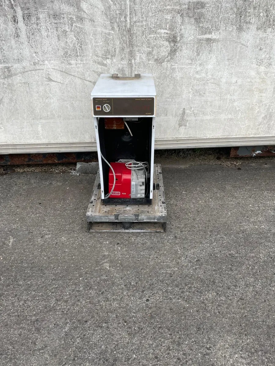 Myson 50/70 Indoor Oil Boiler - Image 2