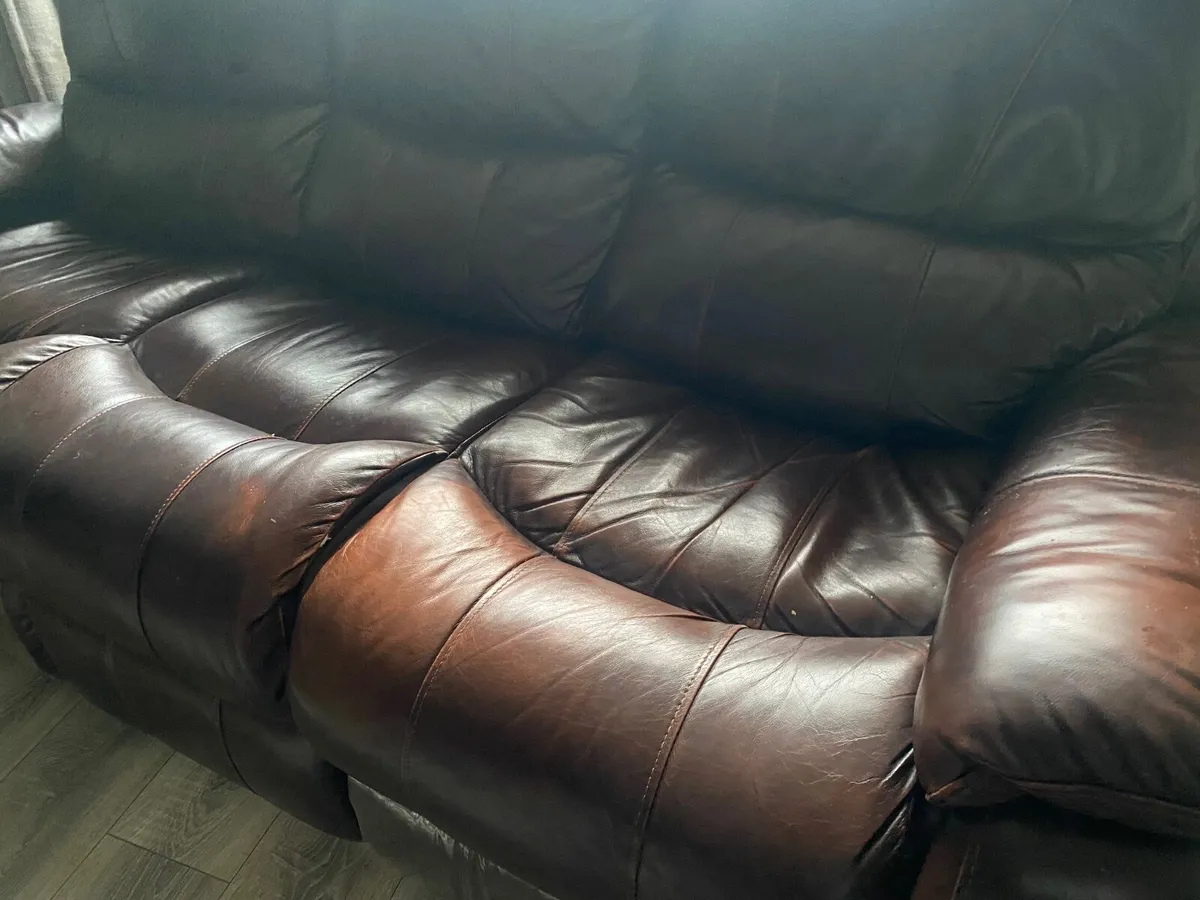 3 seater leather recliner sofa - Image 1