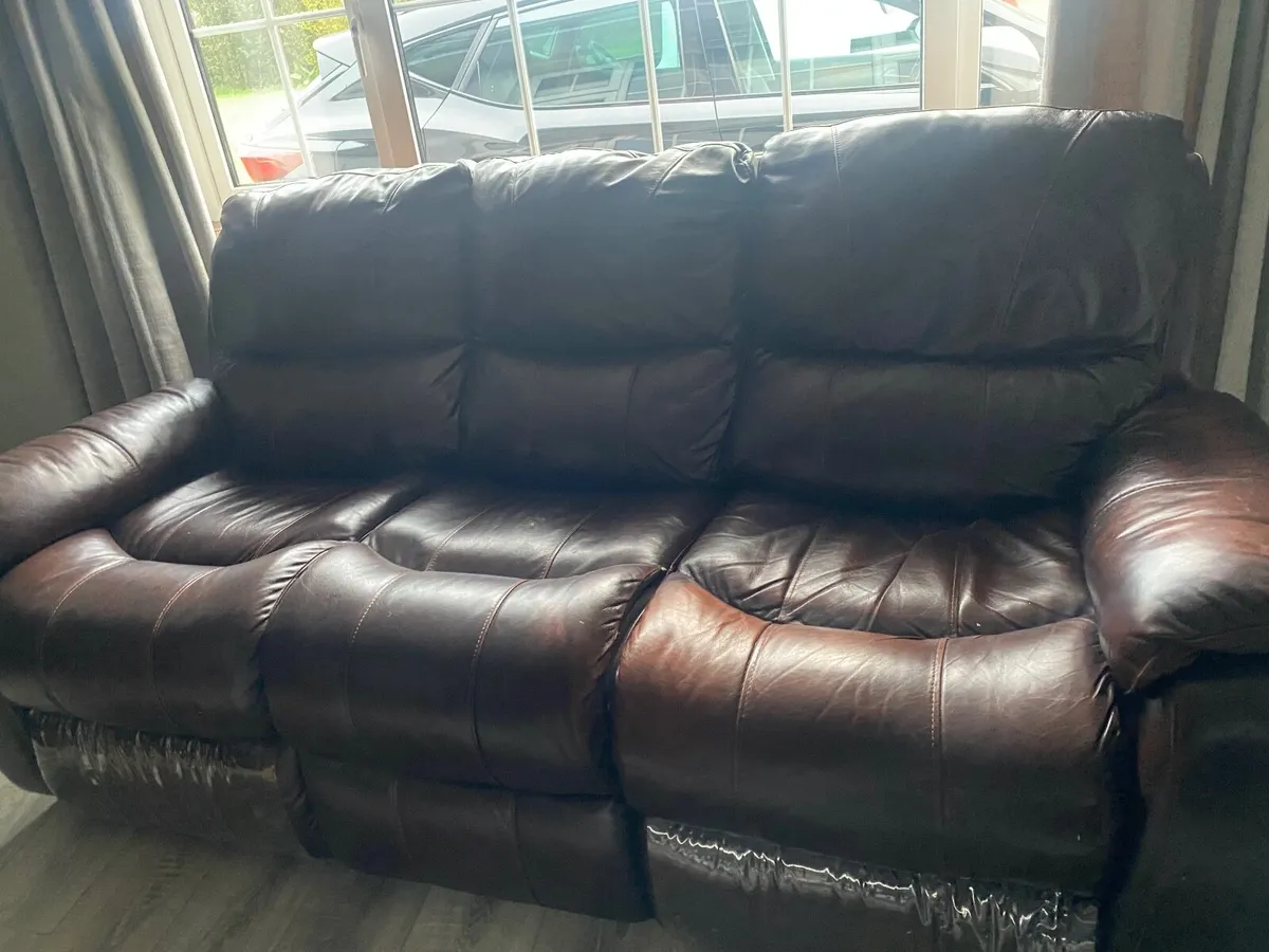 3 seater leather recliner sofa - Image 2