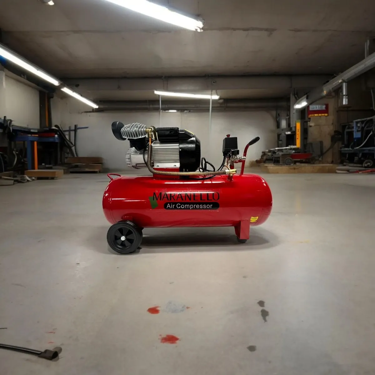 BRAND NEW 100l INDUSTRIAL USE AIR COMPRESSORS - Image 4