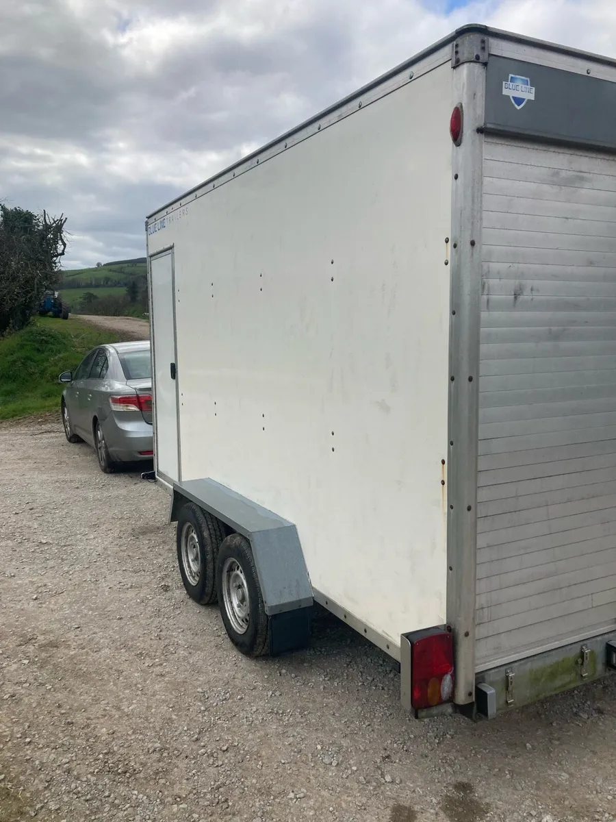 Box Trailer with Ramps and Winch - Image 4