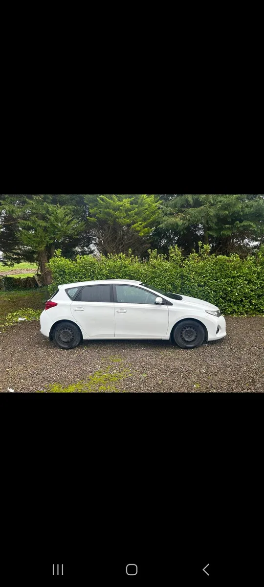 Toyota auris - Image 2