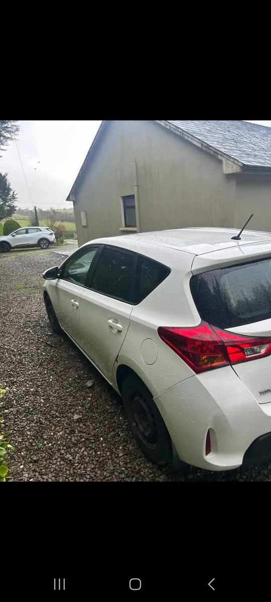 Toyota auris - Image 4