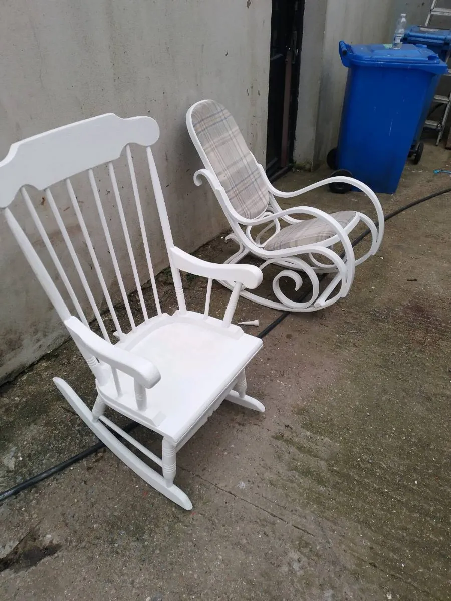 Rocking chairs x 2 - Image 1