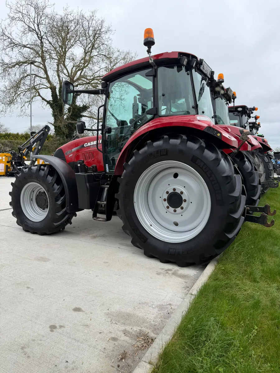 Case IH Farmall 105U Pro 2016 - Image 2