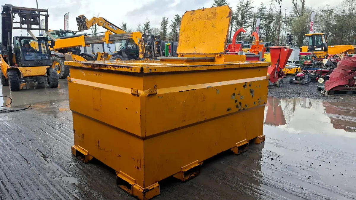 3000L Static Bunded Fuel Bowser - Image 4