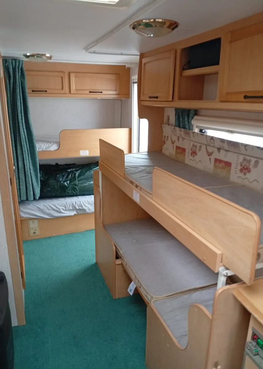 6/7 Berth with motor mover and Full size awning - Image 1