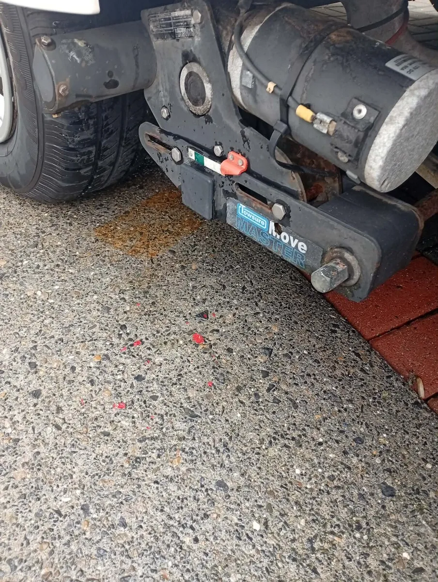 6/7 Berth with motor mover and Full size awning - Image 4