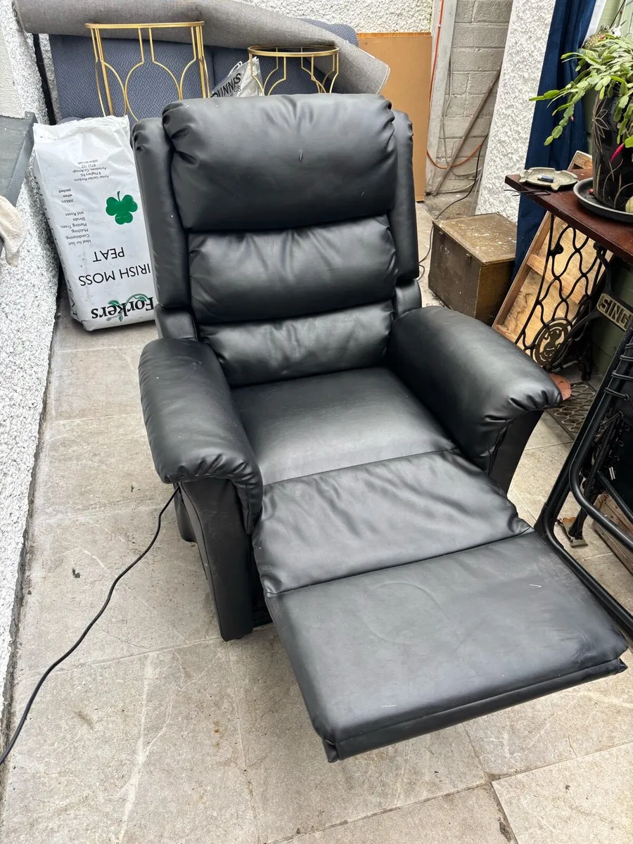 Disability reclining Armchair - Image 3