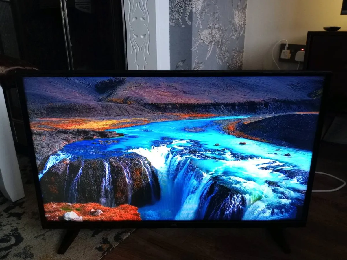 JVC 32" fire TV HD SMART TV LT-32CF230 - Image 2