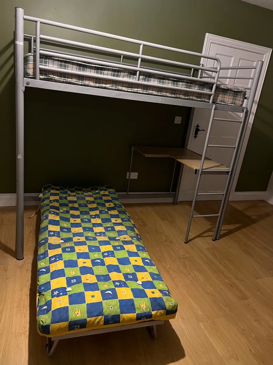Bunk bed - Image 1
