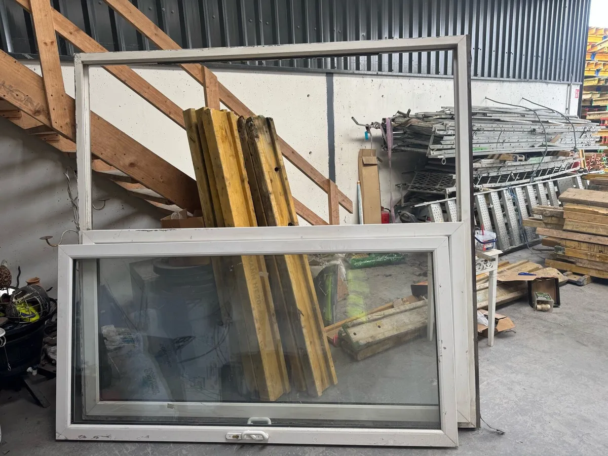 Sliding door - Image 1