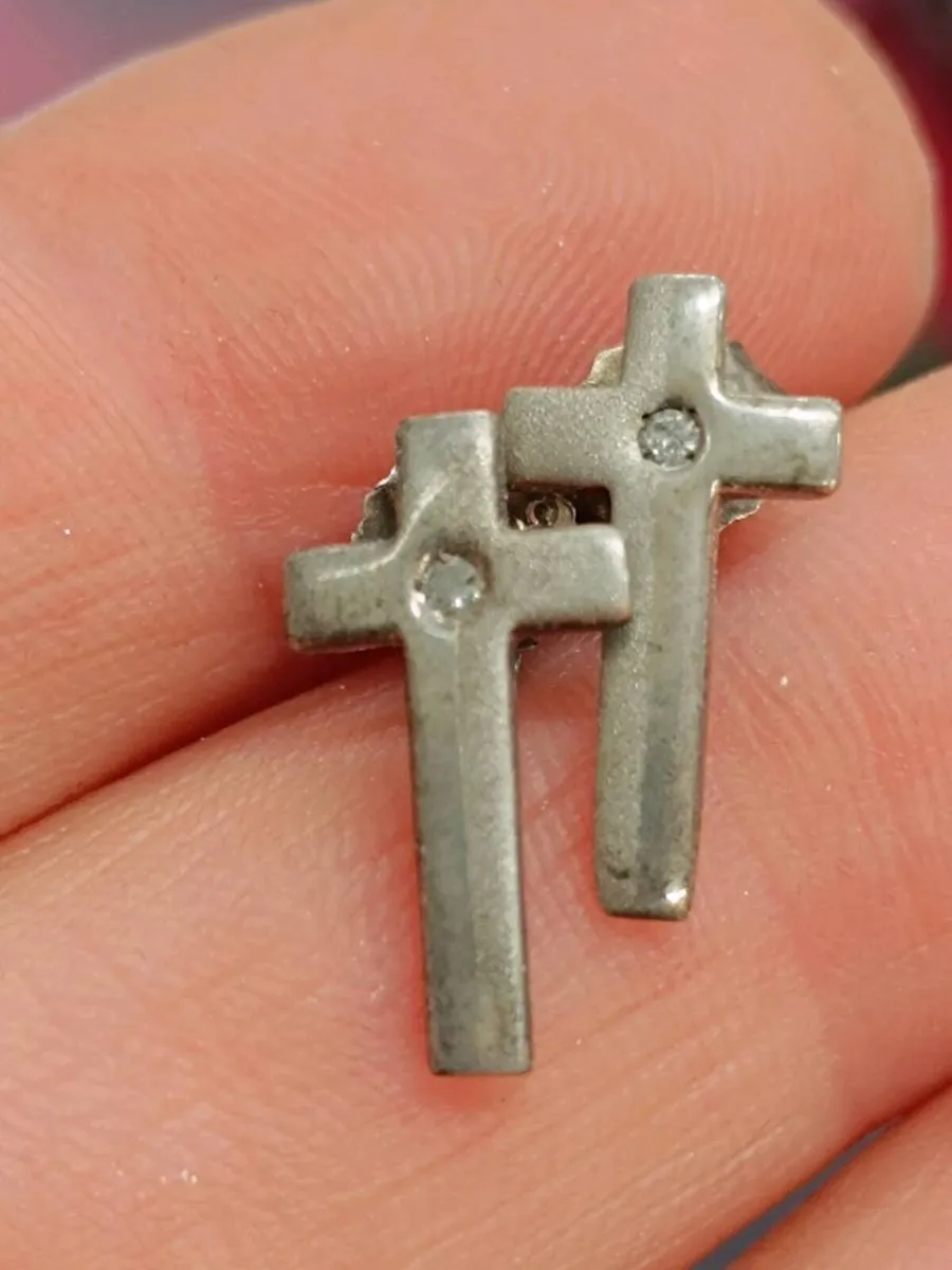 Vintage Silver & Diamond Cross Studs Earrings - Image 3