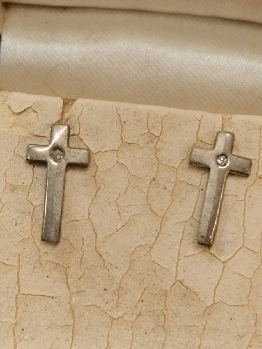 Vintage Silver & Diamond Cross Studs Earrings - Image 4