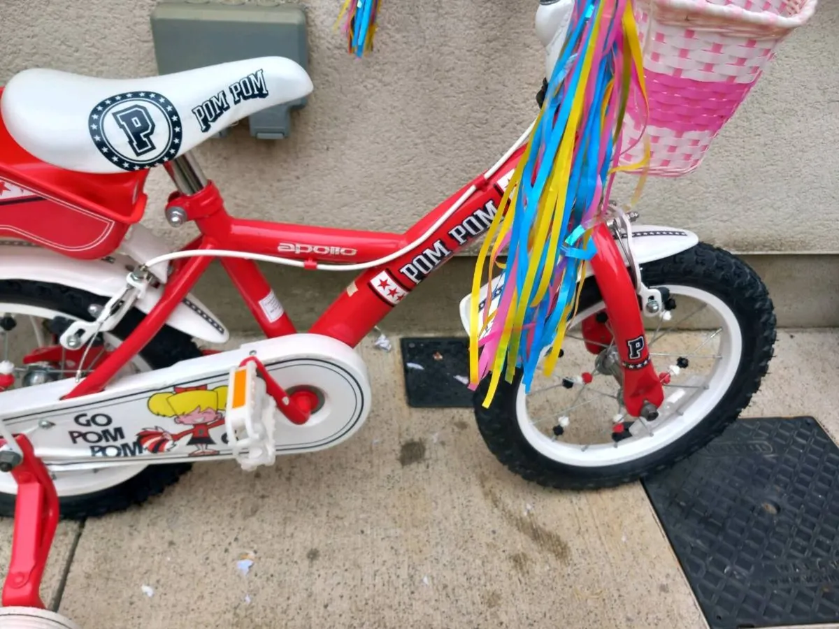 Kids go pom pom bike size 14 inch wheels - Image 4