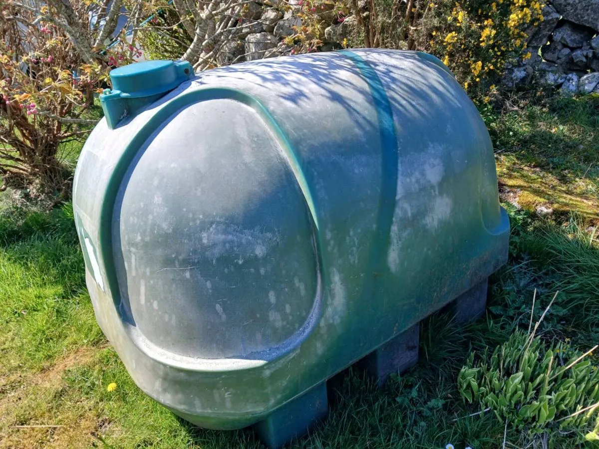 Oil tanks 1500 litres - Image 2