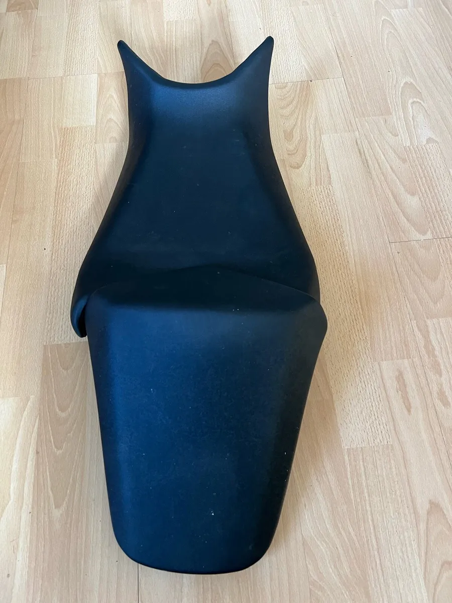 Original seat - Image 2