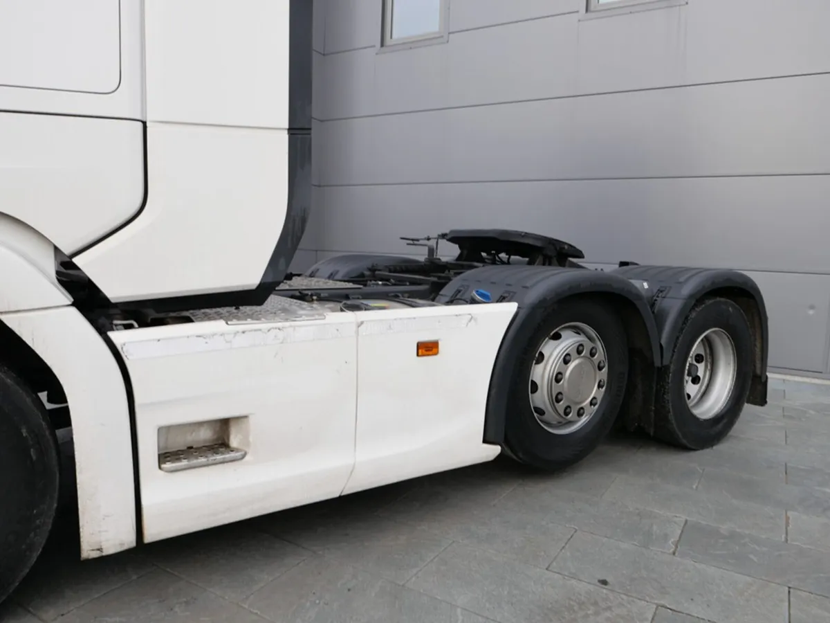 2018 Scania S500 Highline 6x2 T103185 - Image 4