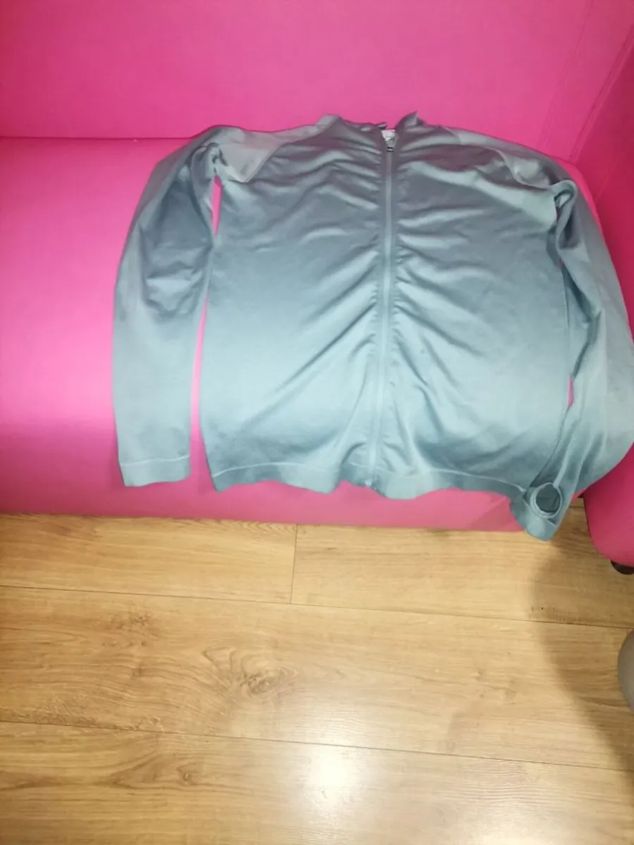 Womens Gym Set - Image 4