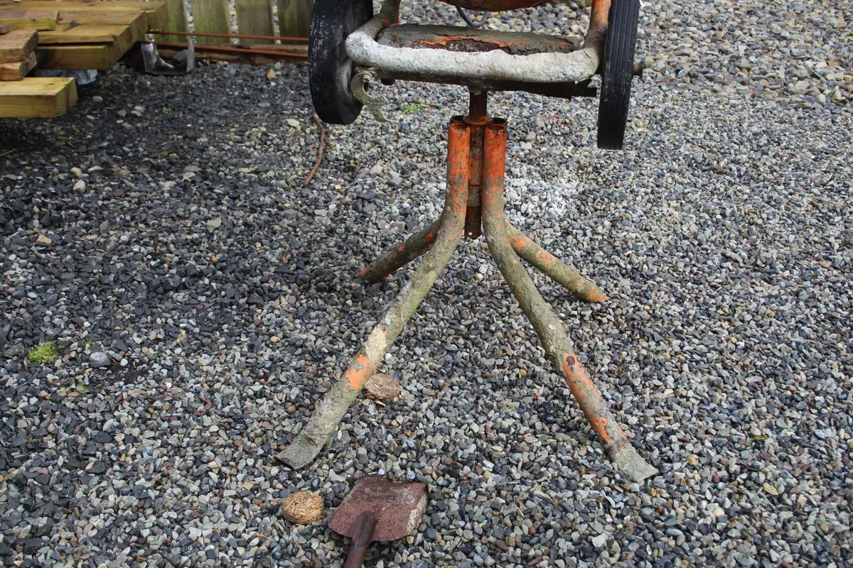 CEMENT MIXER - Image 4