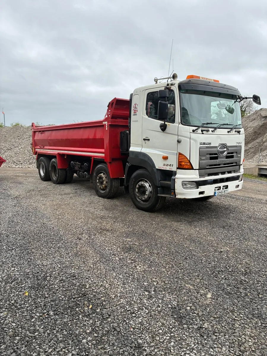 Hino FY 2013 - Image 1