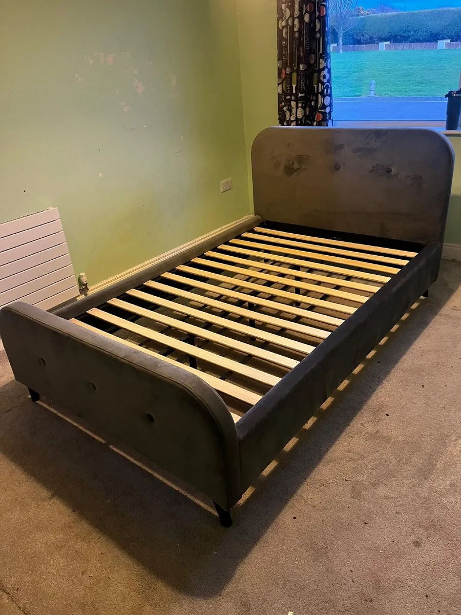 Bedframe - Image 2