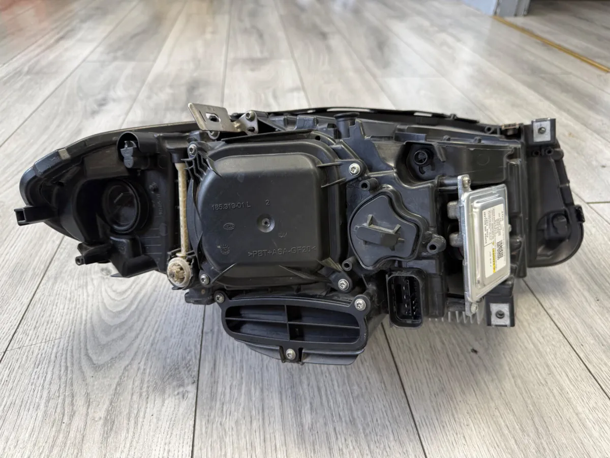 2014 BMW 5 series left hand lamp reconditioned - Image 4