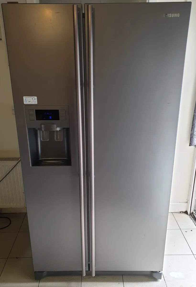 Samsung American Fridge Freezer - Image 1