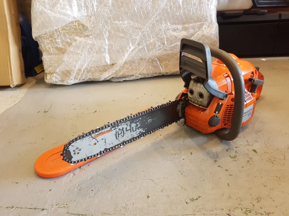 HUSQVARNA 440 PETROL CHAINSAW - FOR SALE - Image 2
