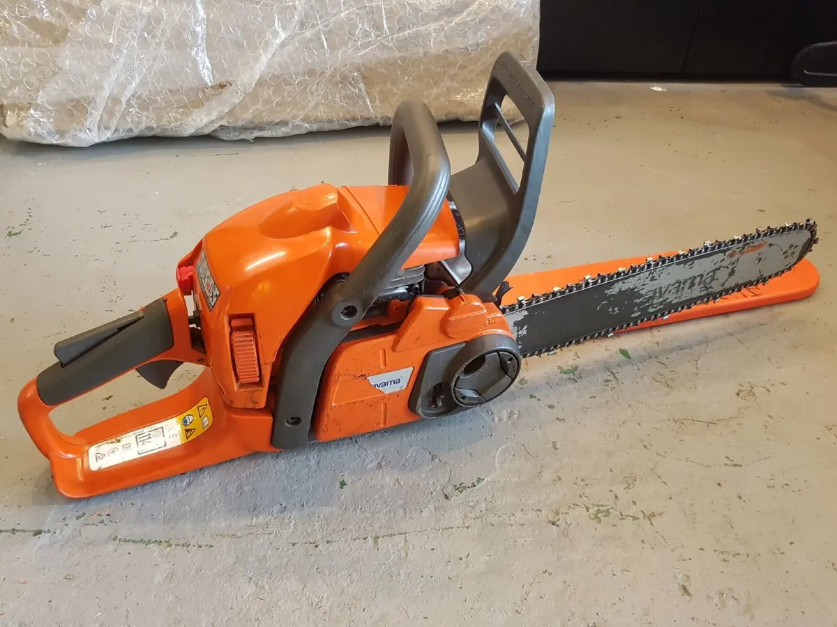 HUSQVARNA 440 PETROL CHAINSAW - FOR SALE - Image 3